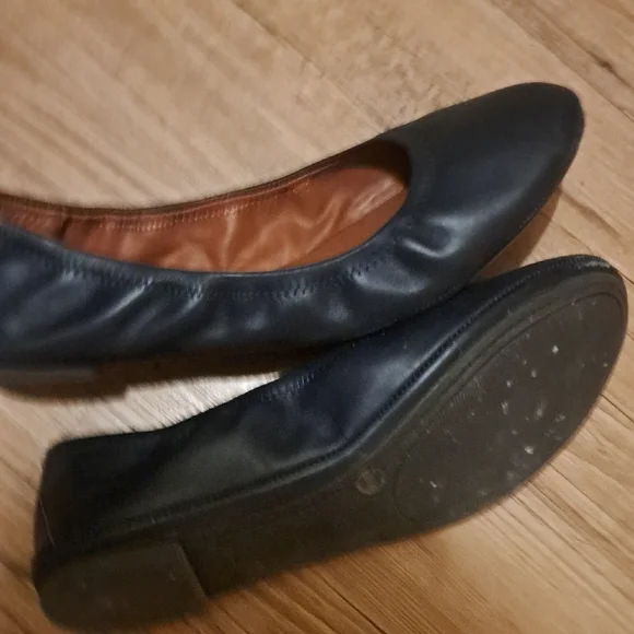 Lucky Brand Navy BLUE Flats - Picture 4 of 6